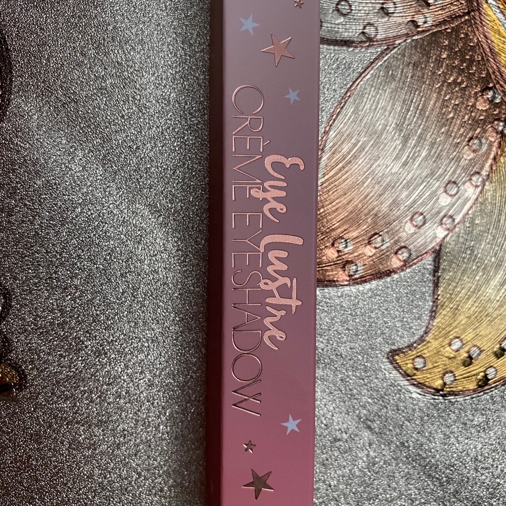 EyeShadow - Picture 6 of 6